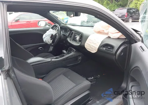 2019 Dodge Challenger Sxt from USA, damaged, VIN 2C3CDZAG4KH688086